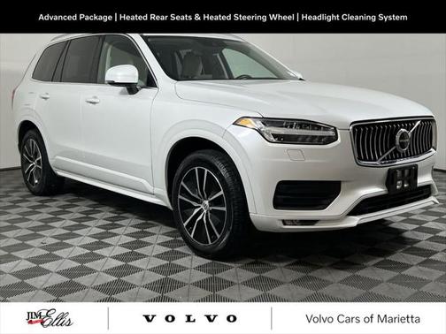 2020 Volvo XC90 T6 Momentum