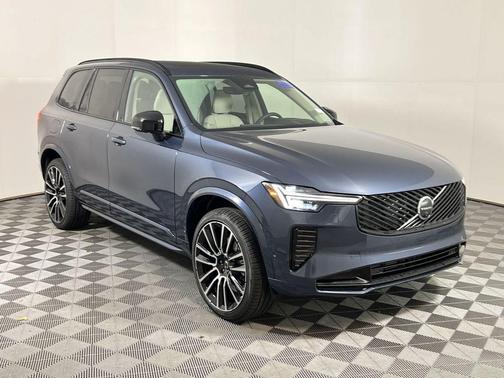2026 Volvo XC90 B6 Ultra Dark Theme 6-Seater