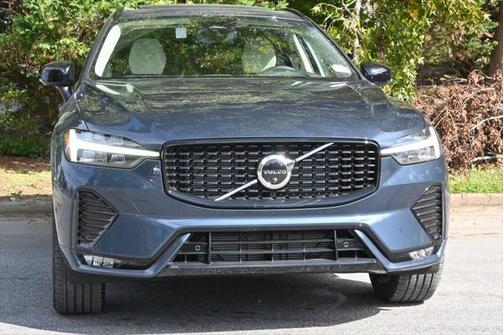 2025 Volvo XC60 Plus