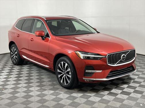 2023 Volvo XC60 B5 Plus Bright Theme