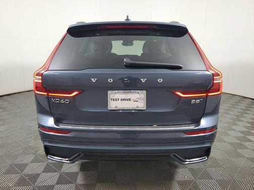Denim Blue Metallic 2026 Volvo XC60 B5 Ultra