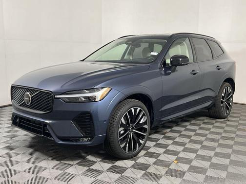 2026 Volvo XC60 B5 Ultra