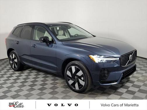 2025 Volvo XC60 Plug-In Hybrid T8 Plus