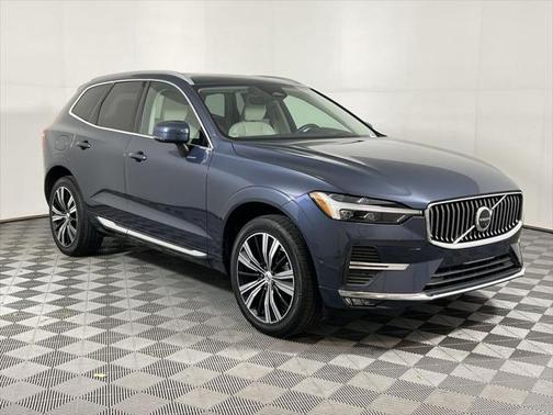 2022 Volvo XC60 B5 Inscription