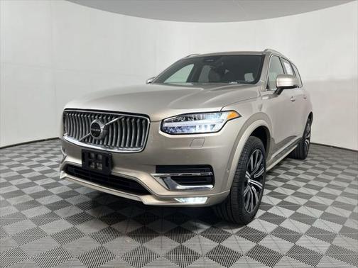 2024 Volvo XC90 B5 Plus Bright Theme