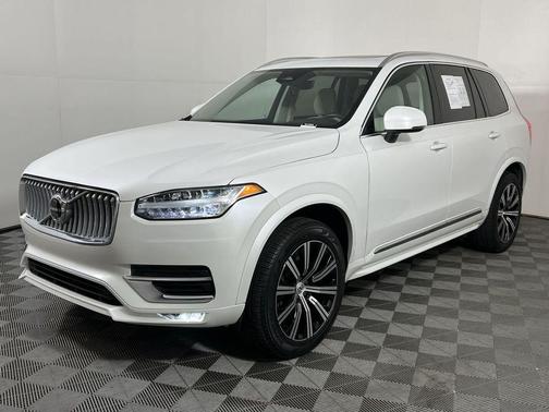 2024 Volvo XC90 B5 Core Bright Theme