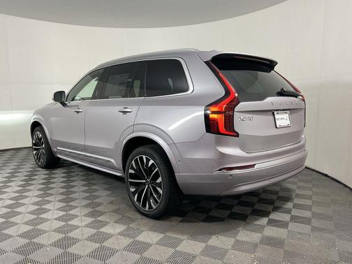 2026 Volvo XC90 B6 Plus 7-Seater