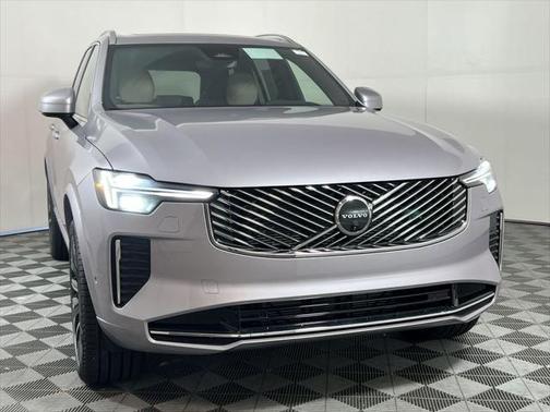 2026 Volvo XC90 B6 Plus 7-Seater