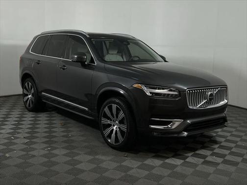 2024 Volvo XC90 B5 Plus Bright Theme