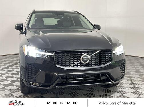 2025 Volvo XC60 B5 Core