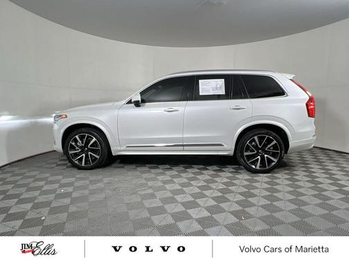 2024 Volvo XC90 B5 Plus Bright Theme