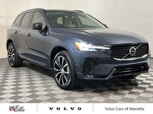 2025 Volvo XC60 Plus