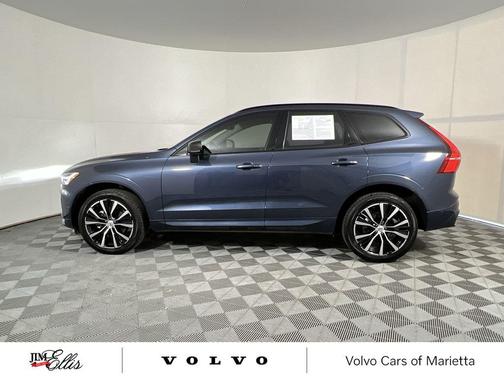 2025 Volvo XC60 Plus