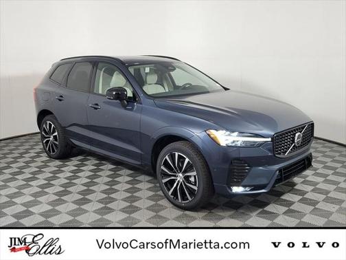 2025 Volvo XC60 B5 Plus