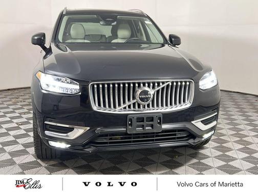 2023 Volvo XC90 B6 Plus 7-Seater