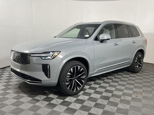 2026 Volvo XC90 B6 Plus 7-Seater