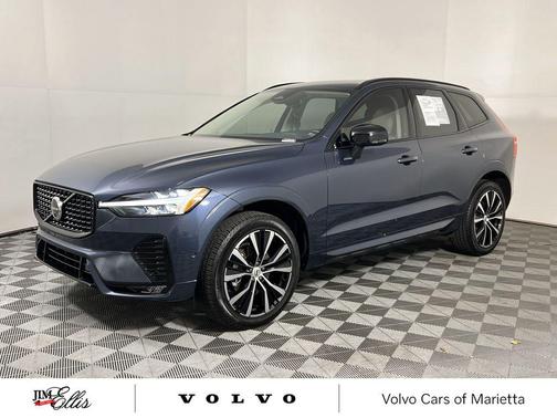 2025 Volvo XC60 B5 Plus