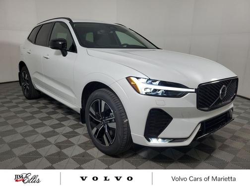 Crystal White Metallic 2026 Volvo XC60 B5 Core