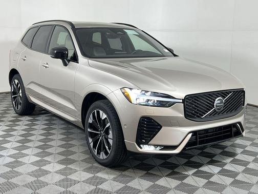 2026 Volvo XC60 B5 Plus