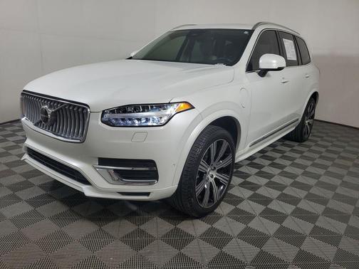 2023 Volvo XC90 Recharge Plug-In Hybrid T8 Plus Bright Theme 7-Seater