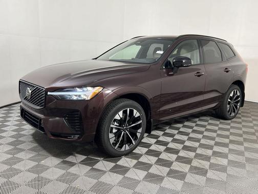 2026 Volvo XC60 B5 Plus