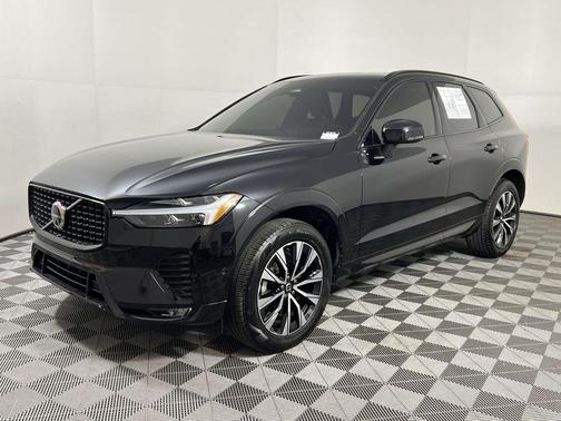 2025 Volvo XC60 B5 Plus