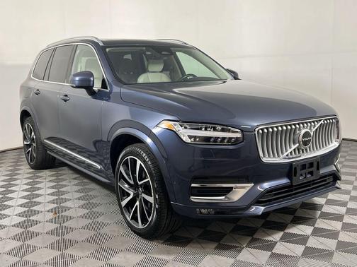 2023 Volvo XC90 B6 Plus 7-Seater