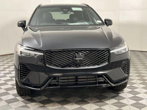 2026 Volvo XC60 Plug-In Hybrid Black Edition Ultra, T8 AWD Electric/Gasoline, Dark