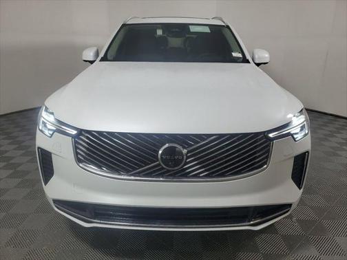 2025 Volvo XC90 Plug-In Hybrid T8 Plus 7-Seater