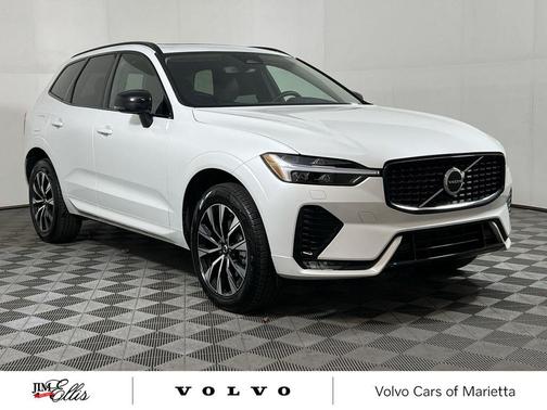 2025 Volvo XC60 B5 Core