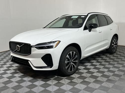 2025 Volvo XC60 B5 Core