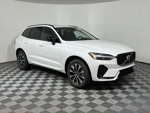 2025 Volvo XC60 B5 Core