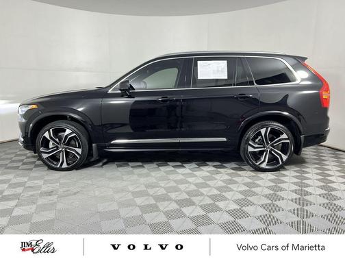 2024 Volvo XC90 B6 Ultimate Bright Theme 7-Seater