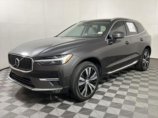 2022 Volvo XC60 B5 Inscription