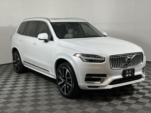 2022 Volvo XC90 Recharge Plug-In Hybrid T8 Inscription Expression 6 Passenger