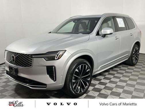 2025 Volvo XC90 B6 Plus 7-Seater