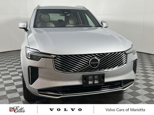 2025 Volvo XC90 B6 Plus 7-Seater
