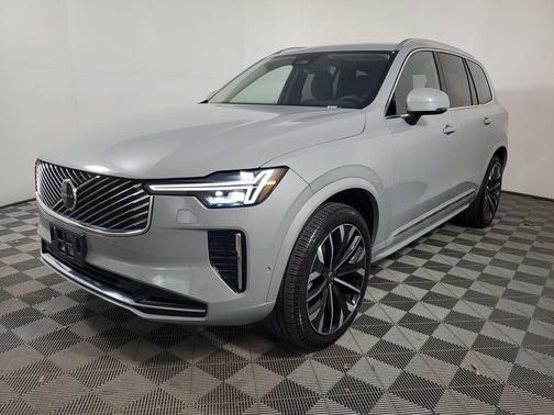 2025 Volvo XC90 B6 Plus 7-Seater