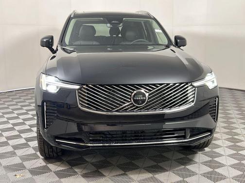 2026 Volvo XC90 Ultra, B5 AWD Gas (mild hybrid), Gasoline, Bright, 6 Seats