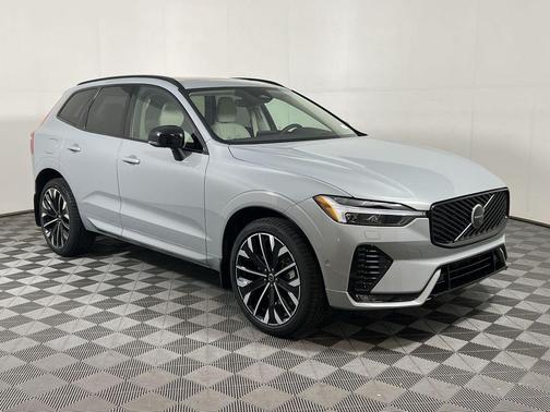 2026 Volvo XC60 B5 Ultra