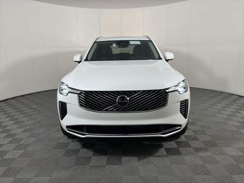 2025 Volvo XC90 Plug-In Hybrid T8 Ultra 7-Seater