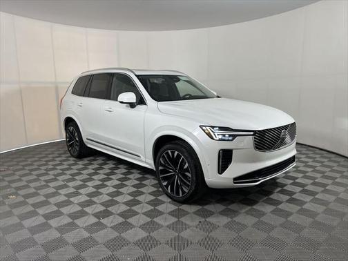 2025 Volvo XC90 Plug-In Hybrid T8 Ultra 7-Seater