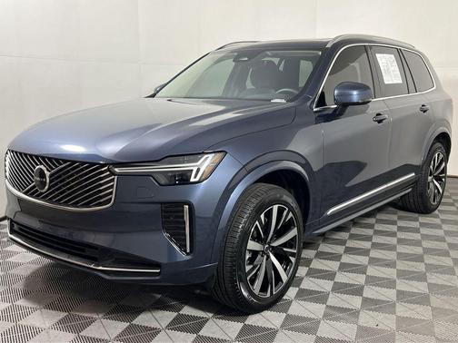 2025 Volvo XC90 B6 Core