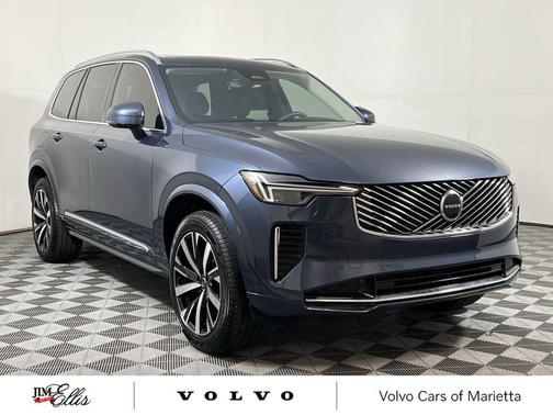 2025 Volvo XC90 B6 Core