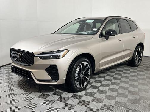 2026 Volvo XC60 B5 Plus