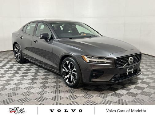 2025 Volvo S60 B5 Core