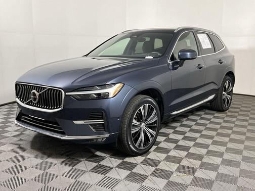 2023 Volvo XC60 B5 Plus Bright Theme