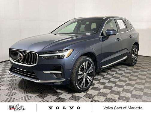 2023 Volvo XC60 B5 Plus Bright Theme