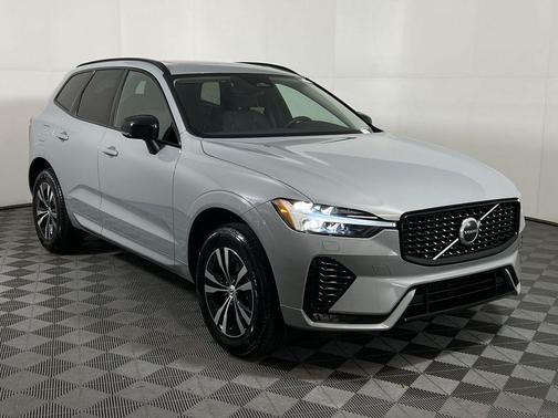 2025 Volvo XC60 B5 Core