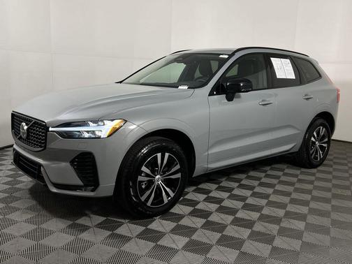 2025 Volvo XC60 B5 Core